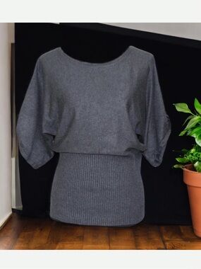 Cable&Gauge Grey Shortsleeve Knit Kimono sweater Zipper Sleeve- Ribbed Hem-SzM